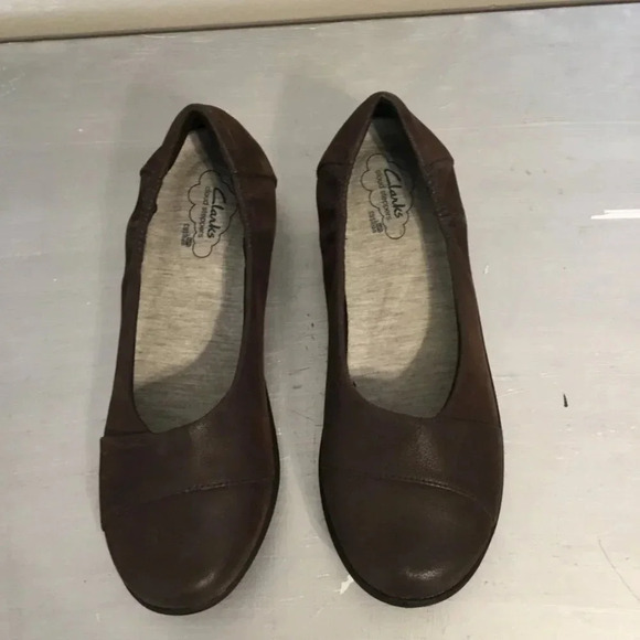 Clarks Women's CloudSteppers Sillian  Intro Flat SZ 7 W - Picture 2 of 11